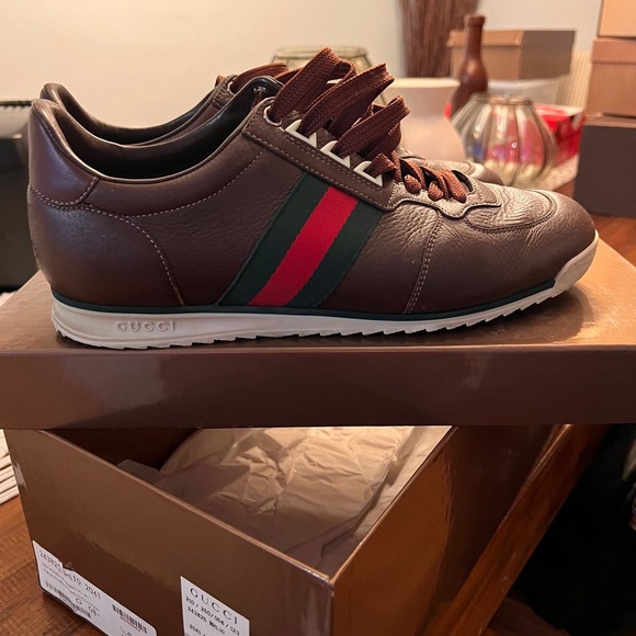 Gucci Sneakers - Picture 1 of 5